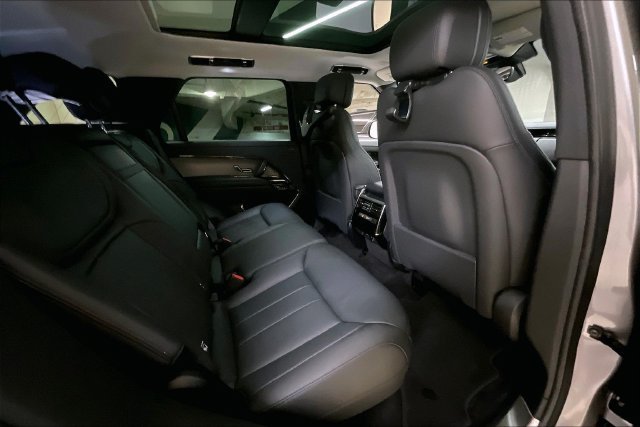 Used 2024 Eiger Grey Metallic Land Rover SE image 12