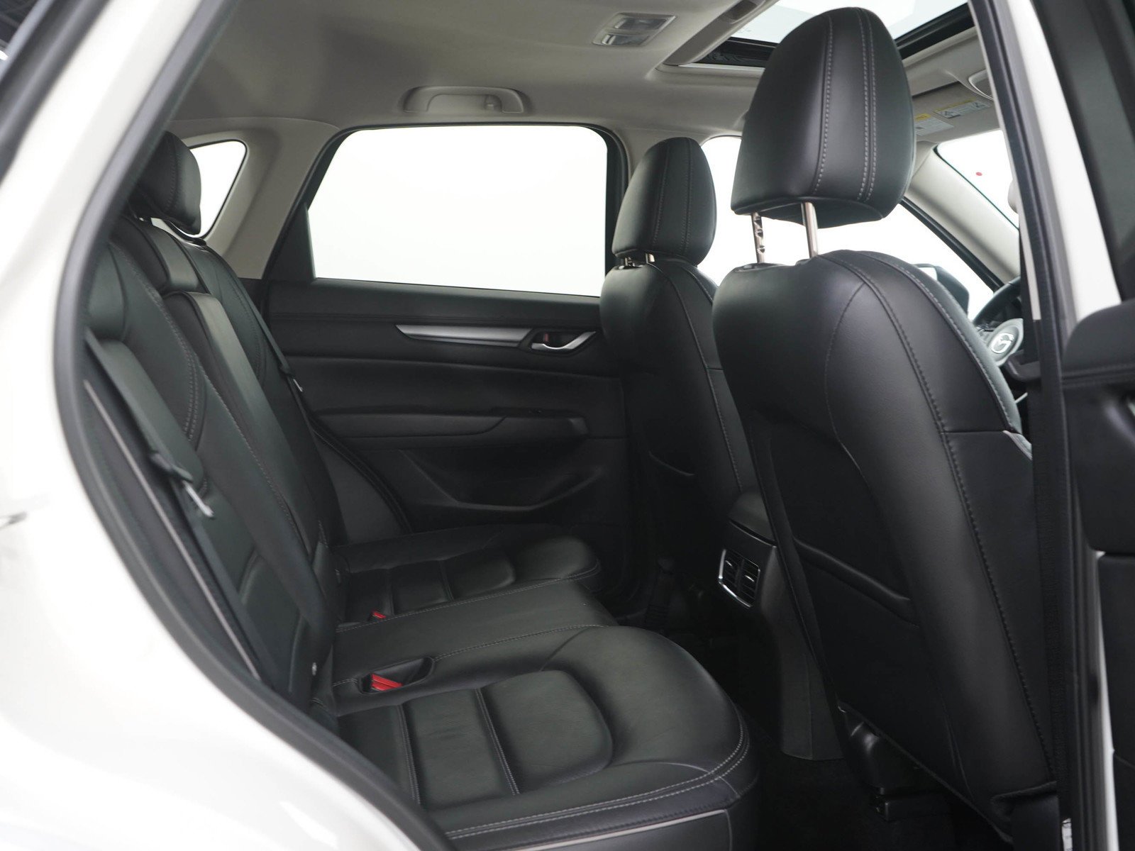 Used 2025 Rhodium White Metallic Mazda 2.5 S Preferred Package image 12