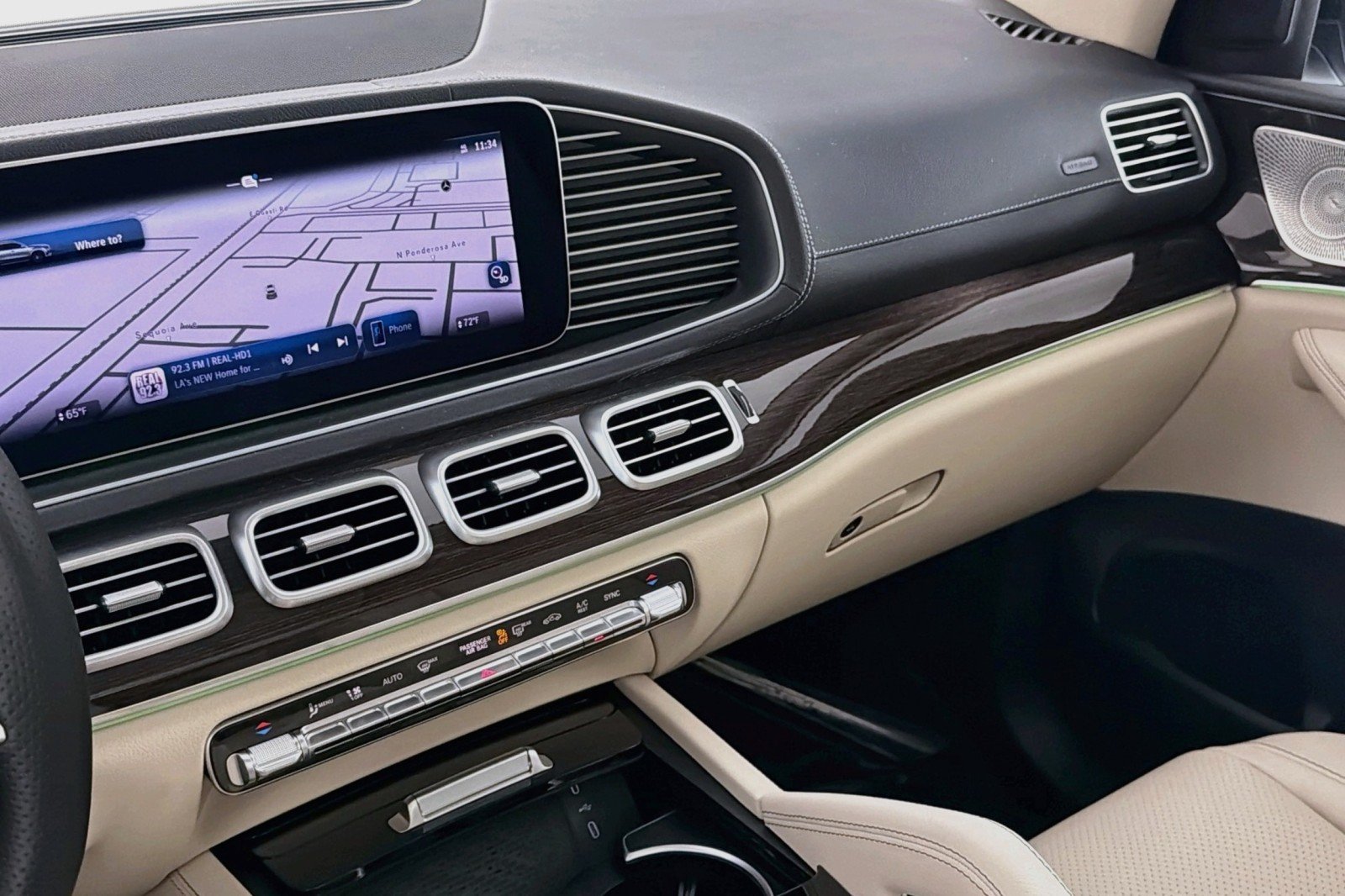 New 2026 Polar White Mercedes-Benz GLS 450 4MATIC® SUV image 22