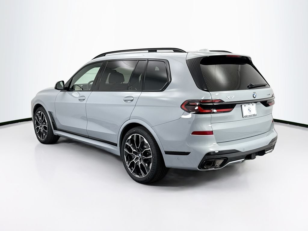 Used 2026 Gray Metallic BMW xDrive40i image 7