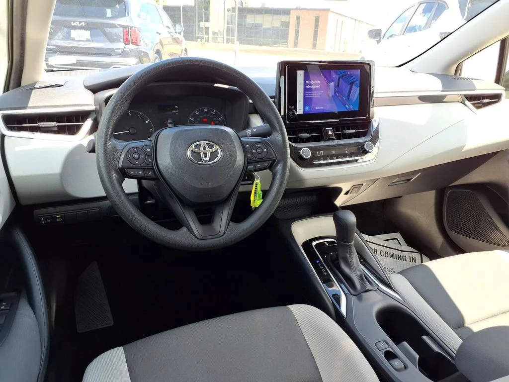 Used 2024 Ice Toyota LE image 5