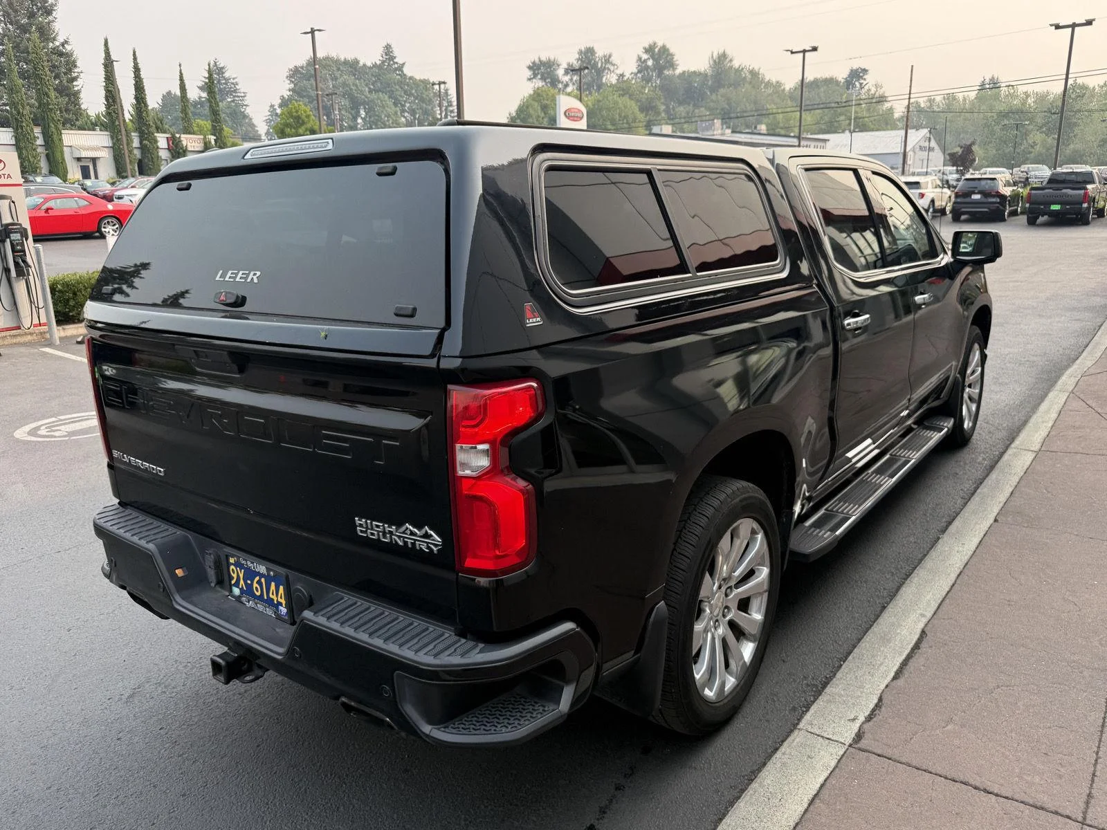 Used 2019 Black Chevrolet High Country image 5