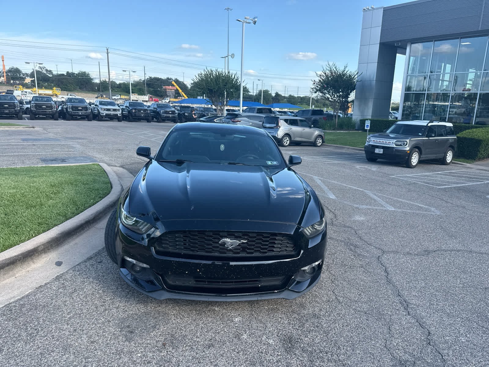Used 2016 Shadow Black Ford V6 image 4