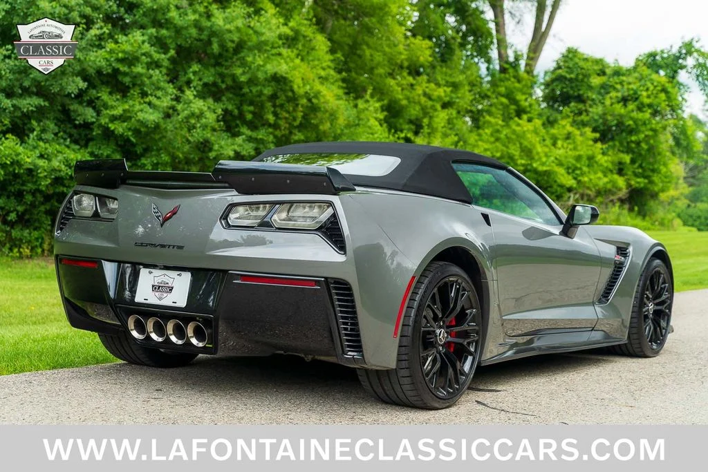 Used 2015 Gray Chevrolet Z06 image 22