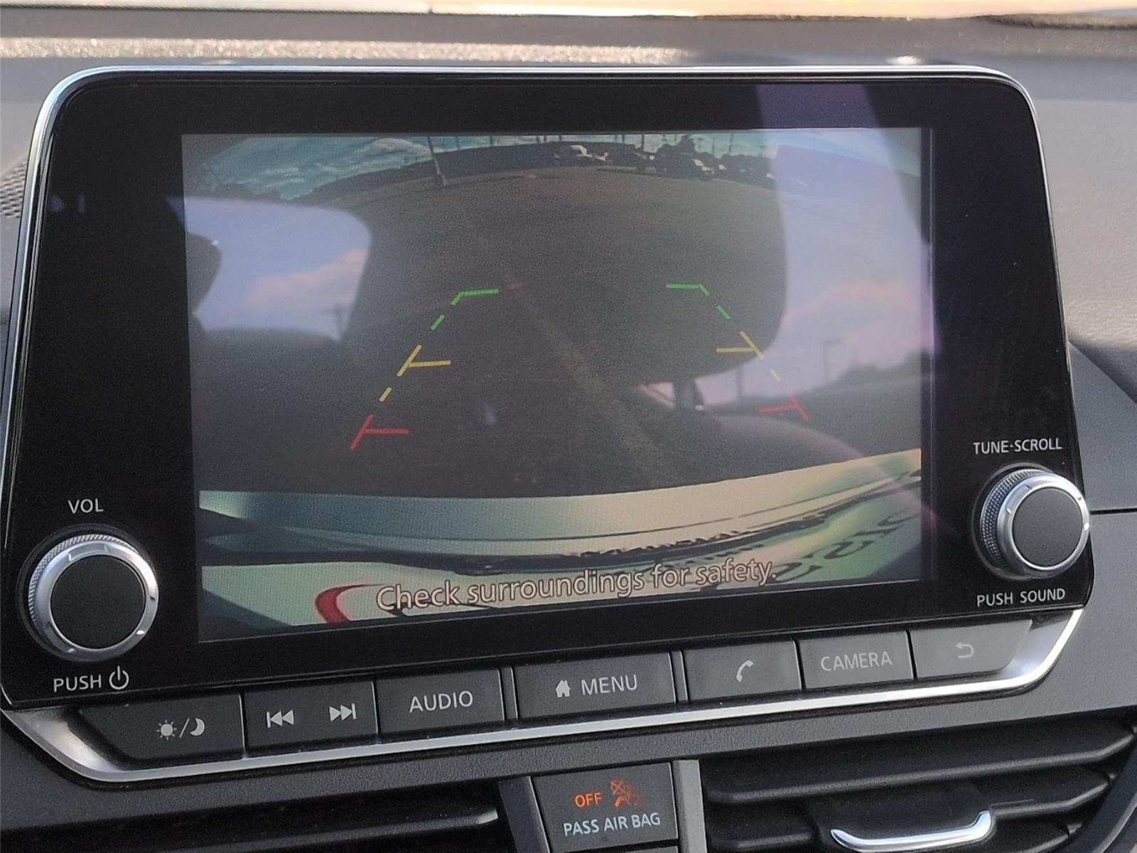 Used 2025  NISSAN SV image 26