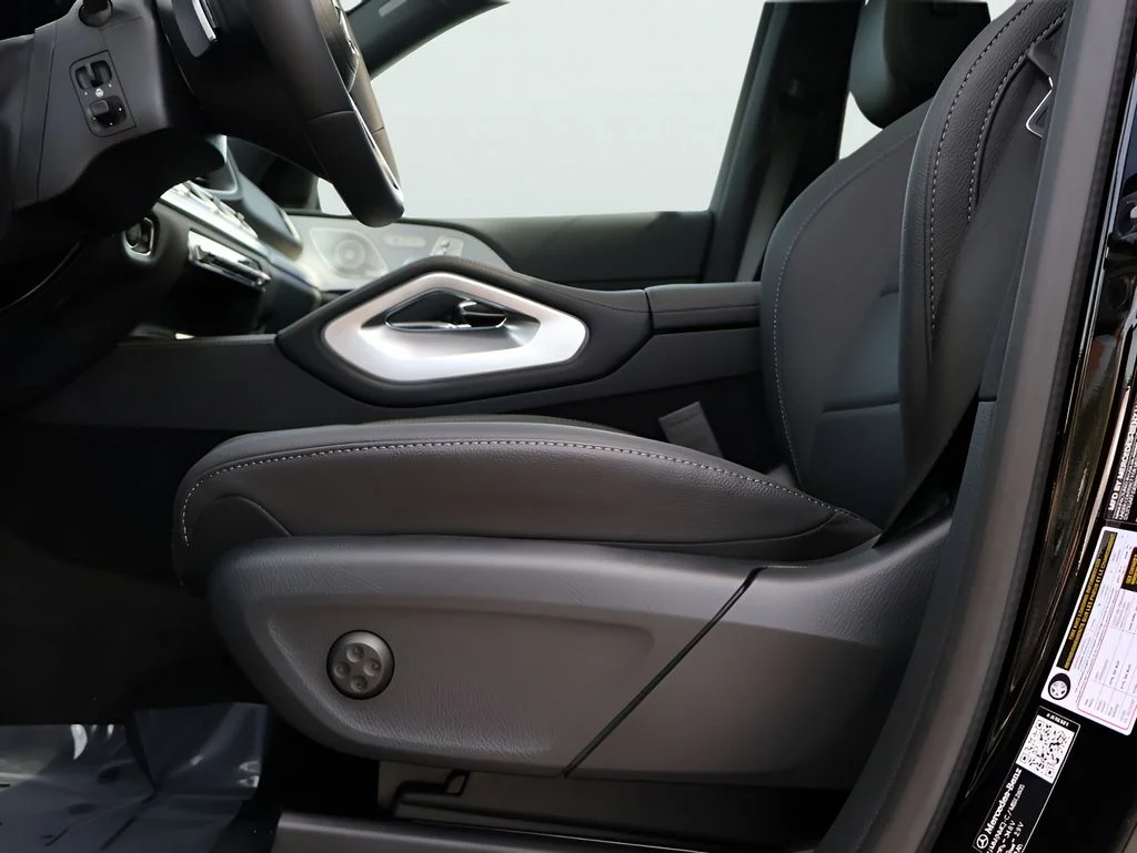 New 2026 Obsidian Black Metallic Mercedes-Benz GLE 450 image 37