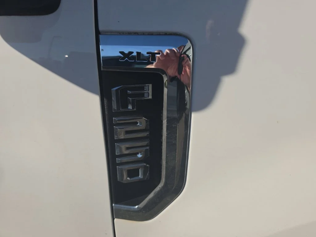 Used 2021 White Ford XLT image 5