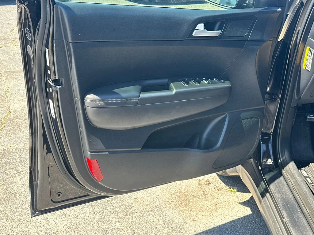 Used 2019 Red Kia LX image 10
