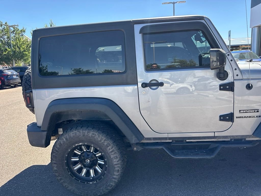 Used 2014 Gray Jeep Sport image 18