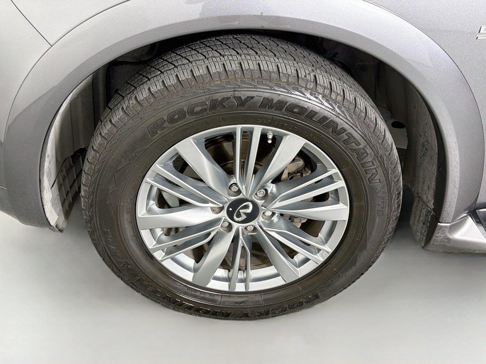 Used 2020 Liquid Platinum INFINITI LUXE image 33