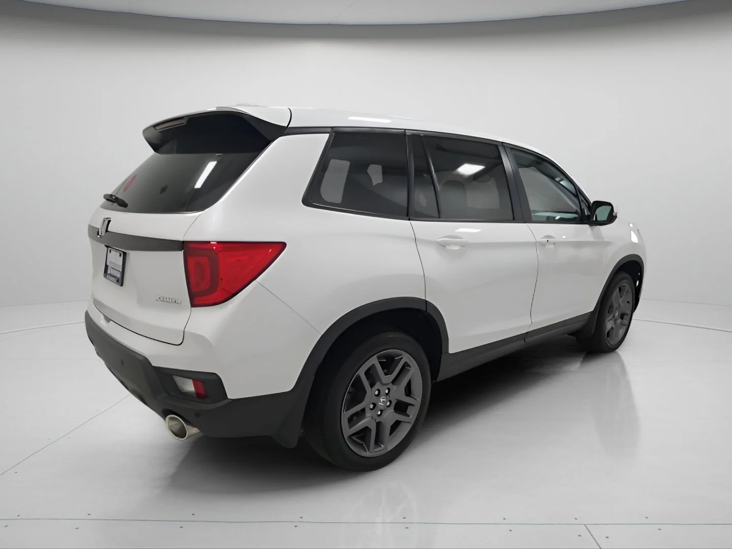 Certified Used 2023 Platinum White Pearl Honda EX-L image 6