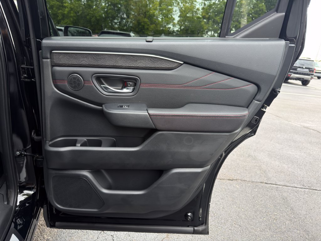 Used 2026 Crystal Black Pearl Honda Black Edition image 25