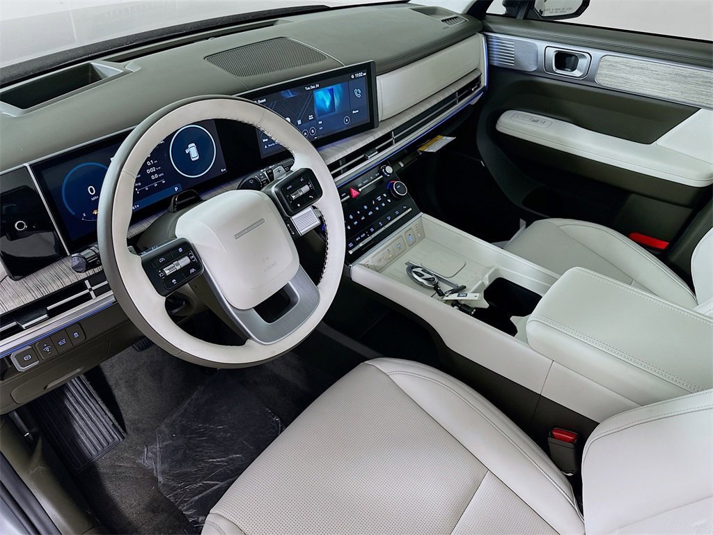 Used 2025 Gray Hyundai Calligraphy image 6