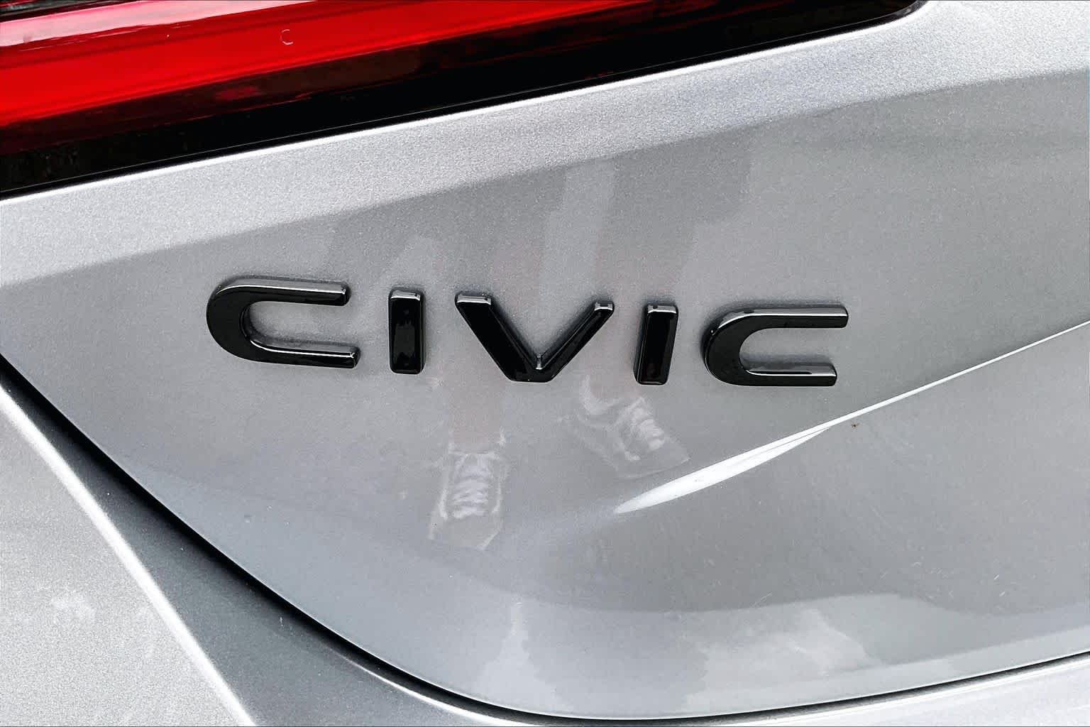 2026 Honda Civic Hatchback Sport - Photo 30