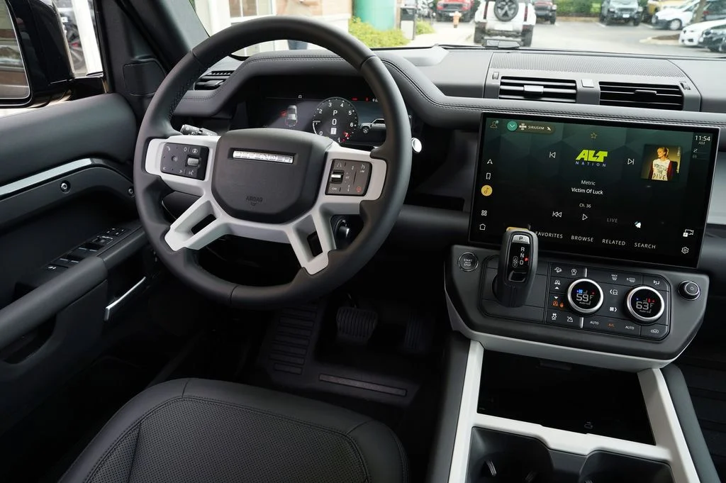 Used 2026 Gray Land Rover X-Dynamic SE image 14