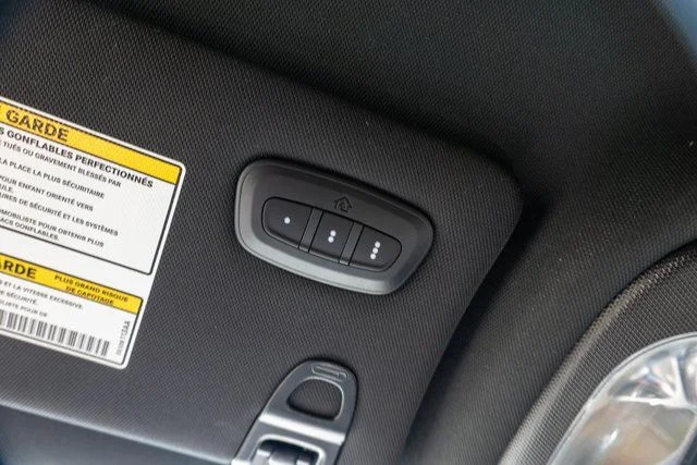 Used 2023 Black Jeep Latitude image 34