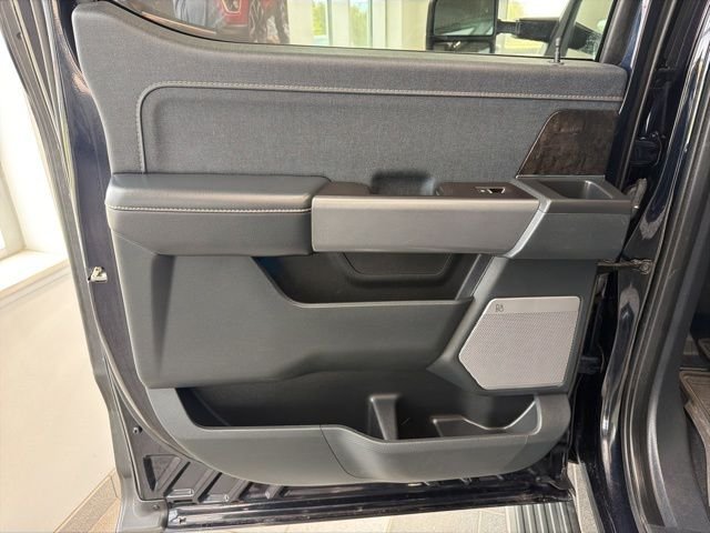 Used 2021 Antimatter Blue Metallic Ford Lariat image 17