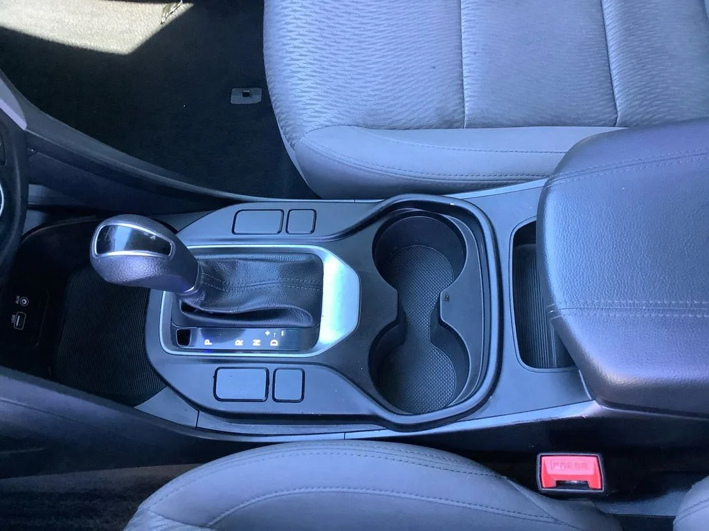 Used 2018 Silver Hyundai 2.4 Base image 23