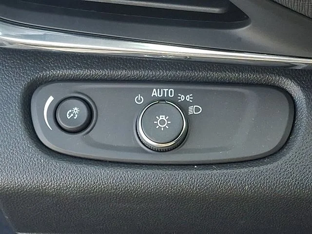Certified Used 2026 Blue Buick Preferred image 22