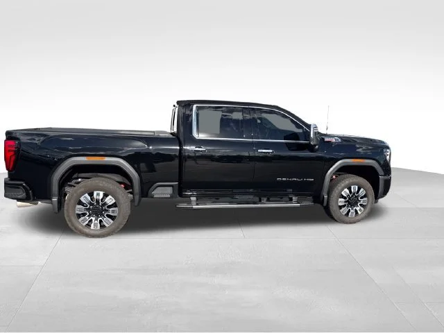 Used 2025 Onyx Black GMC Denali image 7