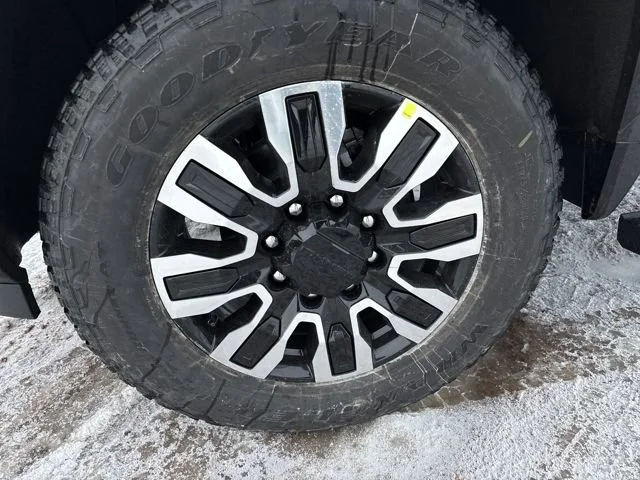 New 2026 Glacier White Tricoat GMC Denali Ultimate image 30