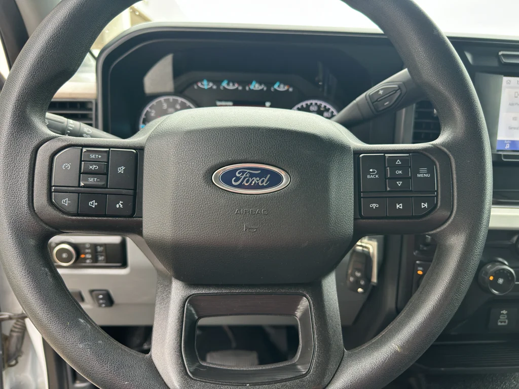 Used 2024 Oxford White Ford XLT image 15