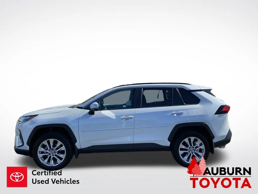 Certified Used 2025 Wind Chill Pearl Toyota Limited image 5