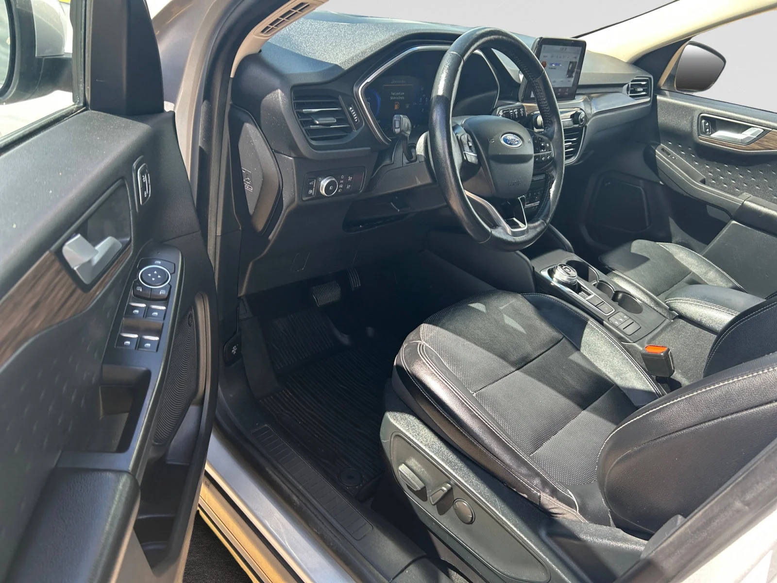 Used 2020 SILVER Ford TITANIUM HYBRID AWD image 13