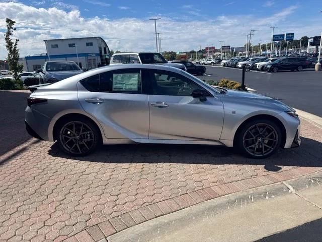 2026 Lexus IS 350 F SPORT DESIGN - Photo 9