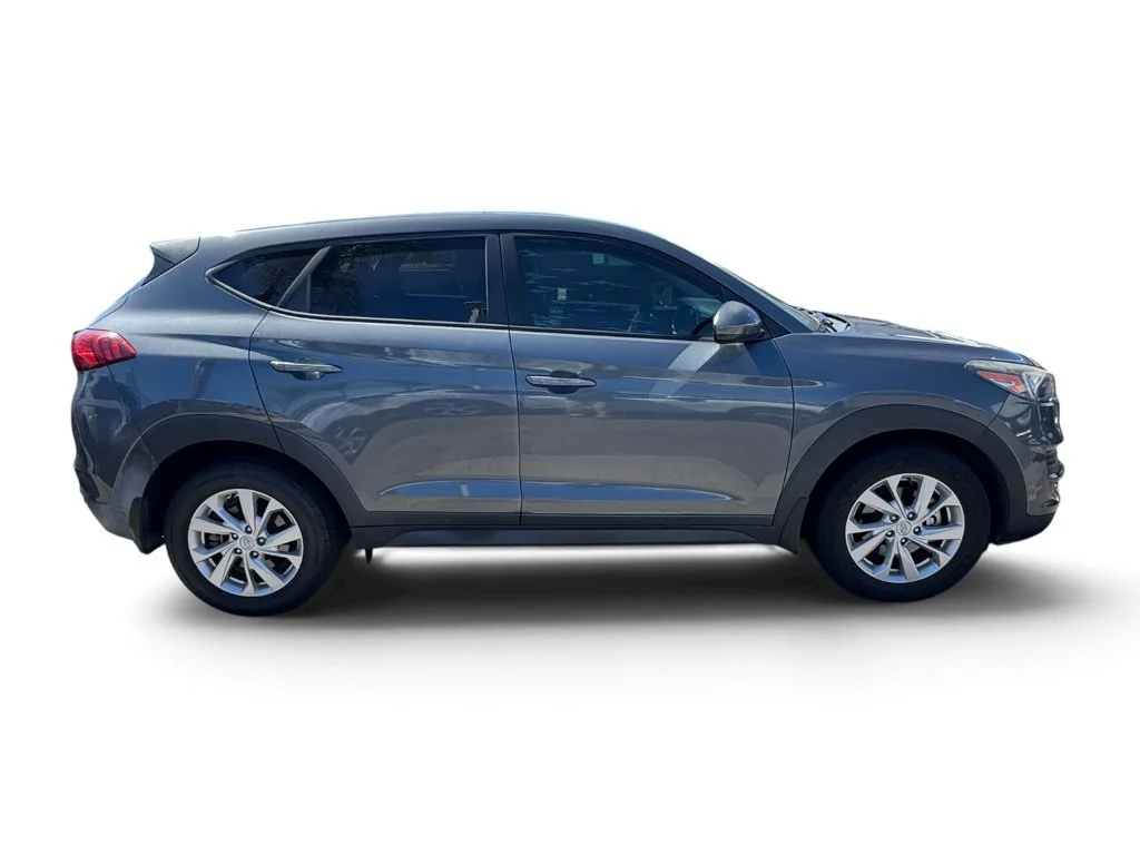 Used 2019 Gray Hyundai SE image 12