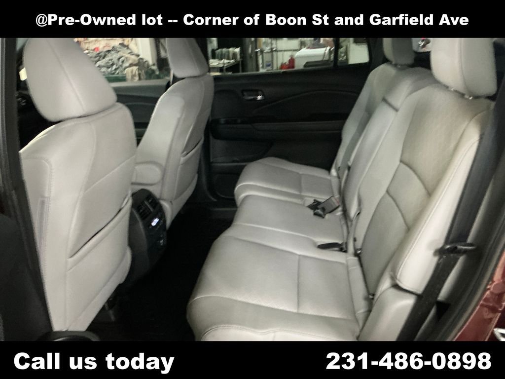 Used 2021  Honda Touring image 26