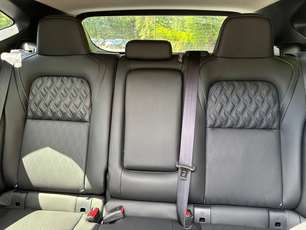 New 2026 Boulder Gray Pearl / Super Black Two-tone Nissan Platinum image 25