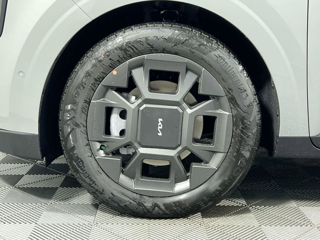 New 2026 Ceramic Silver Kia EX image 11