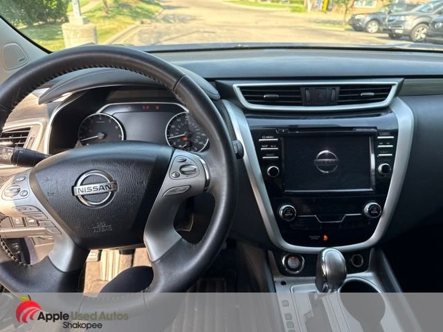 Used 2017 Blue Nissan SL image 4