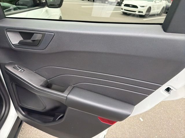 Used 2022 White Ford SE image 27
