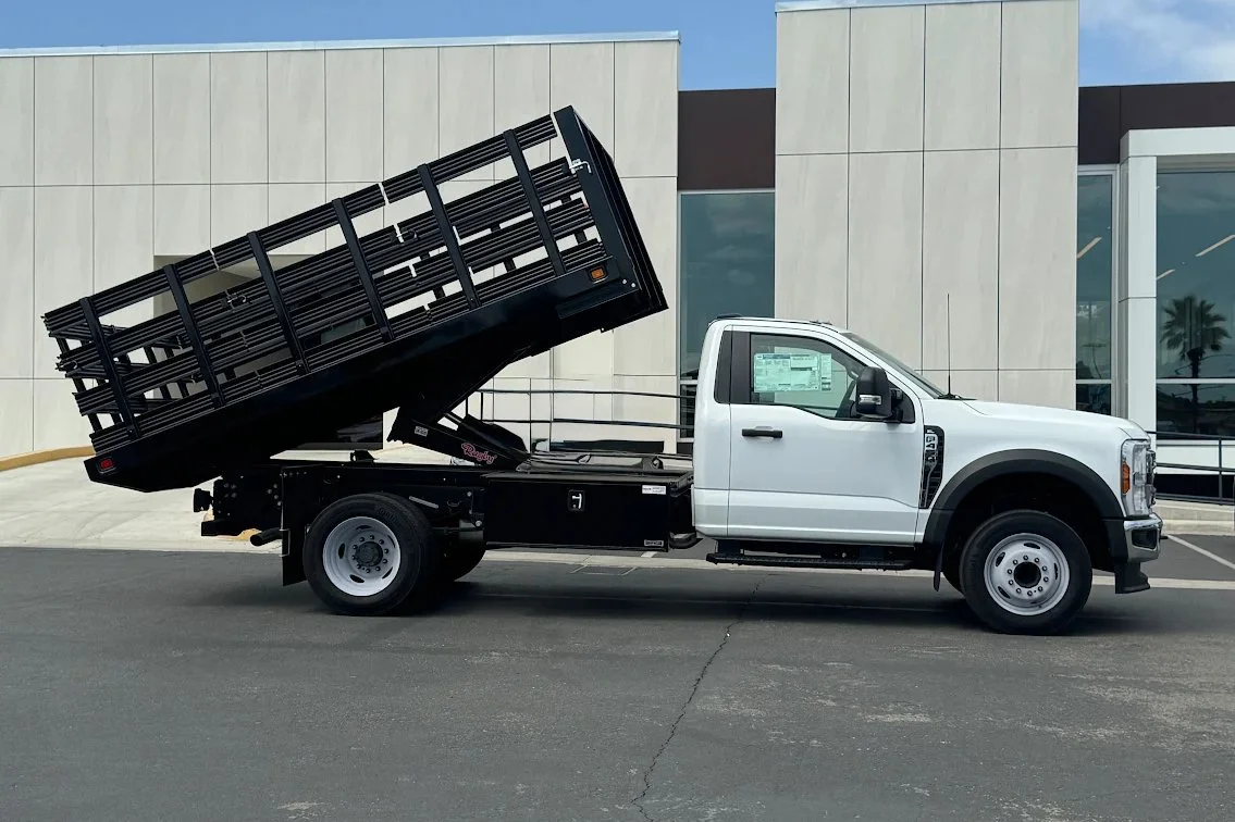 2024 Ford F-450 Super Duty Chassis Cab XL - Photo 23