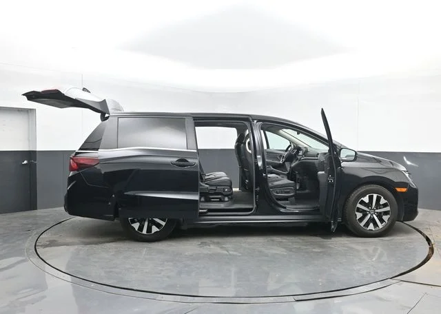 2025 Honda Odyssey EX-L - Photo 53
