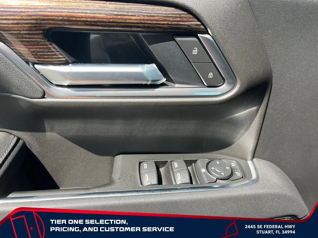 New 2026 Sterling Metallic GMC Elevation image 17