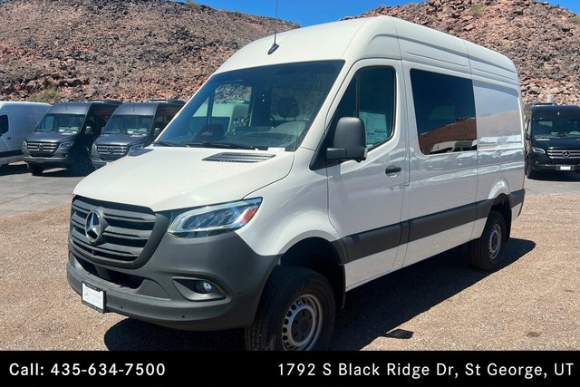 2026 Mercedes-Benz Sprinter Crew Van 