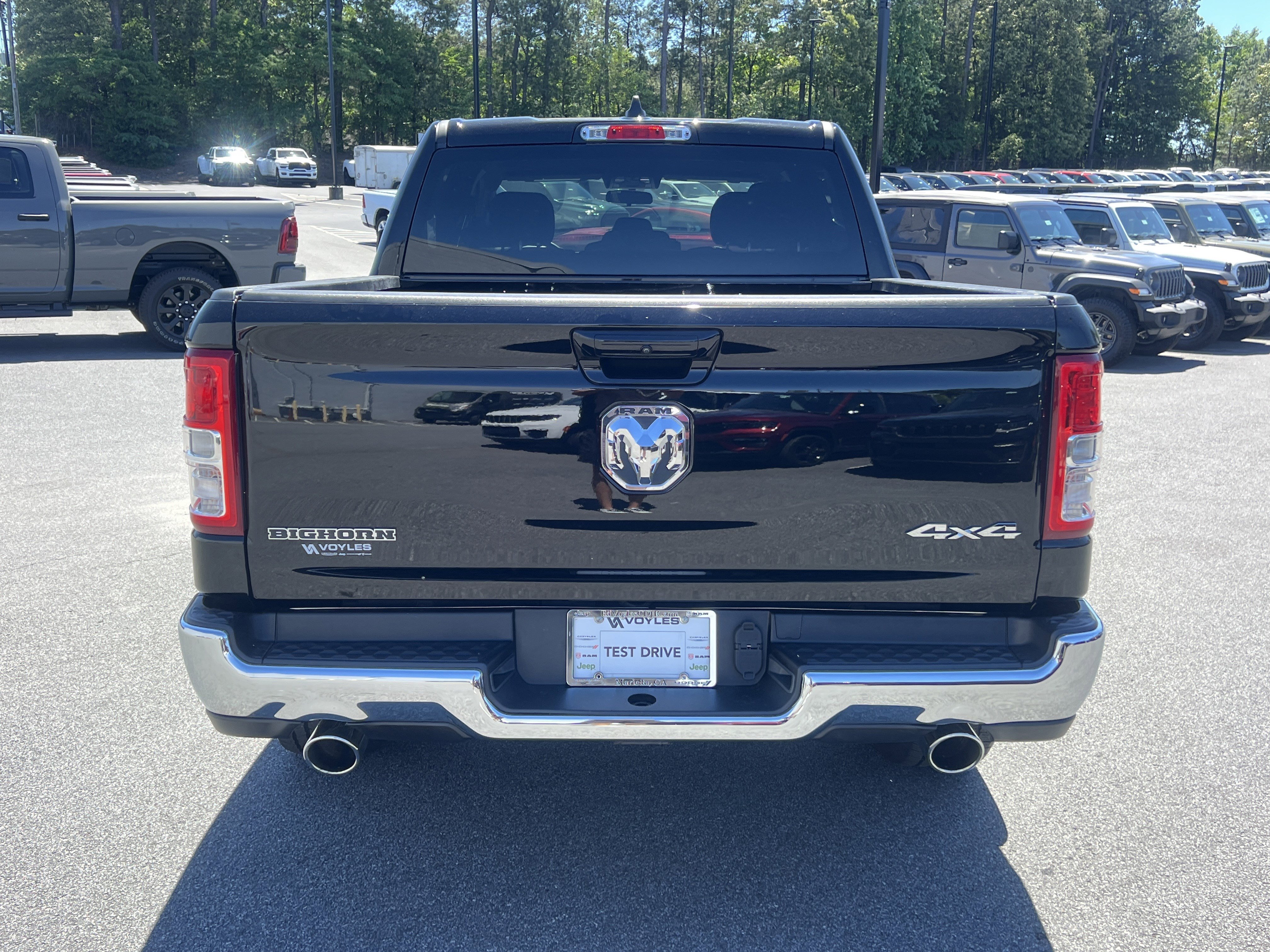 Used 2022 Diamond Black Crystal Pearlcoat Ram Big Horn image 7