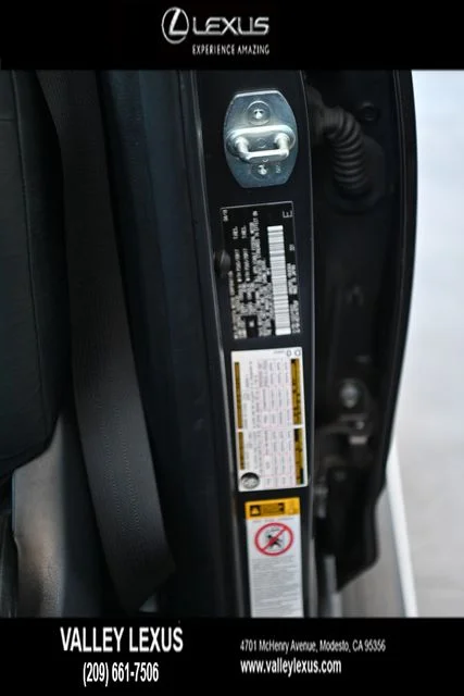 Used 2018 Gray Toyota SR5 image 22