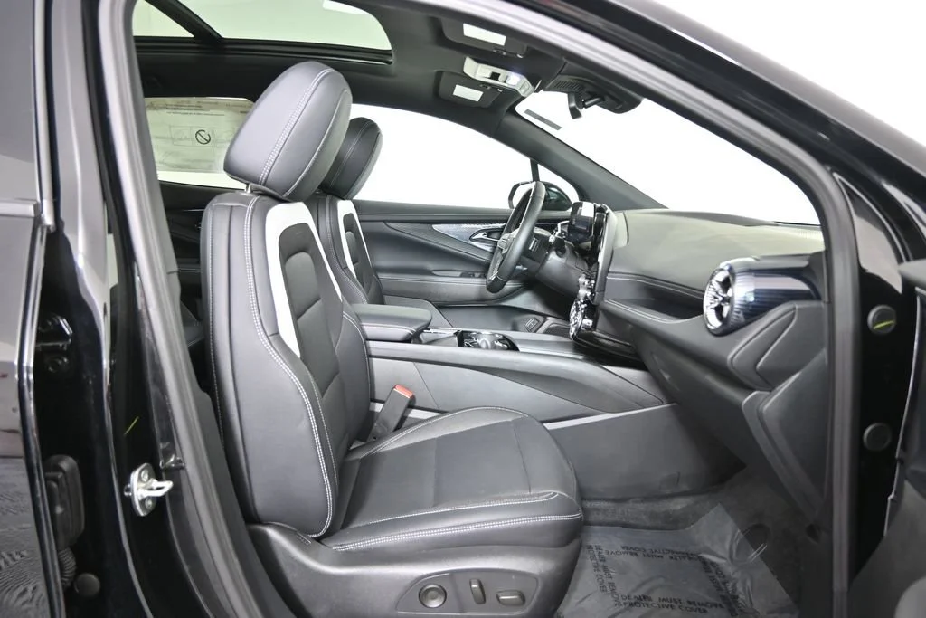 2026 Chevrolet Blazer EV LT - Photo 13