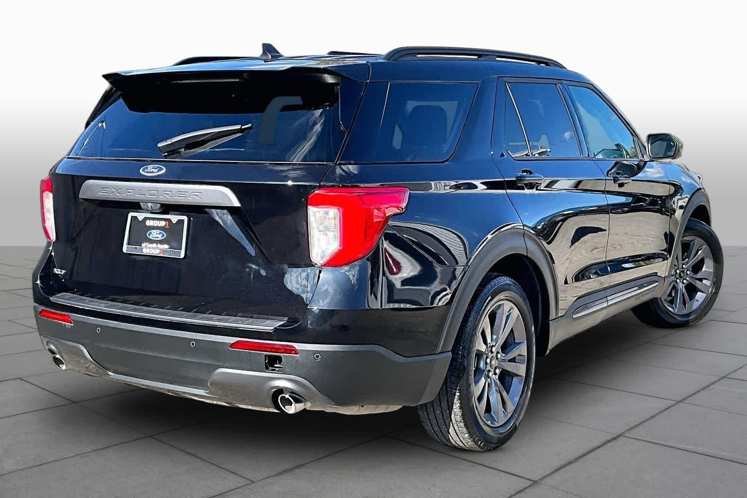Certified Used 2024 Agate Black Metallic Ford XLT image 7