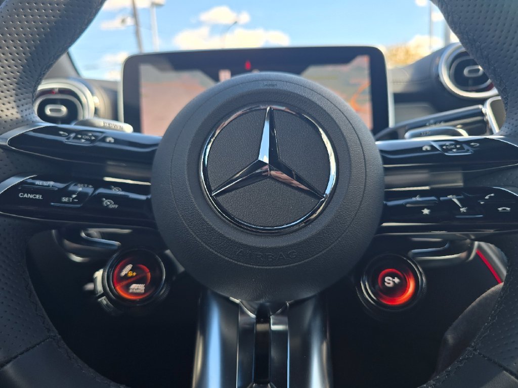 2026 Mercedes-Benz CLE AMG 53 - Photo 35