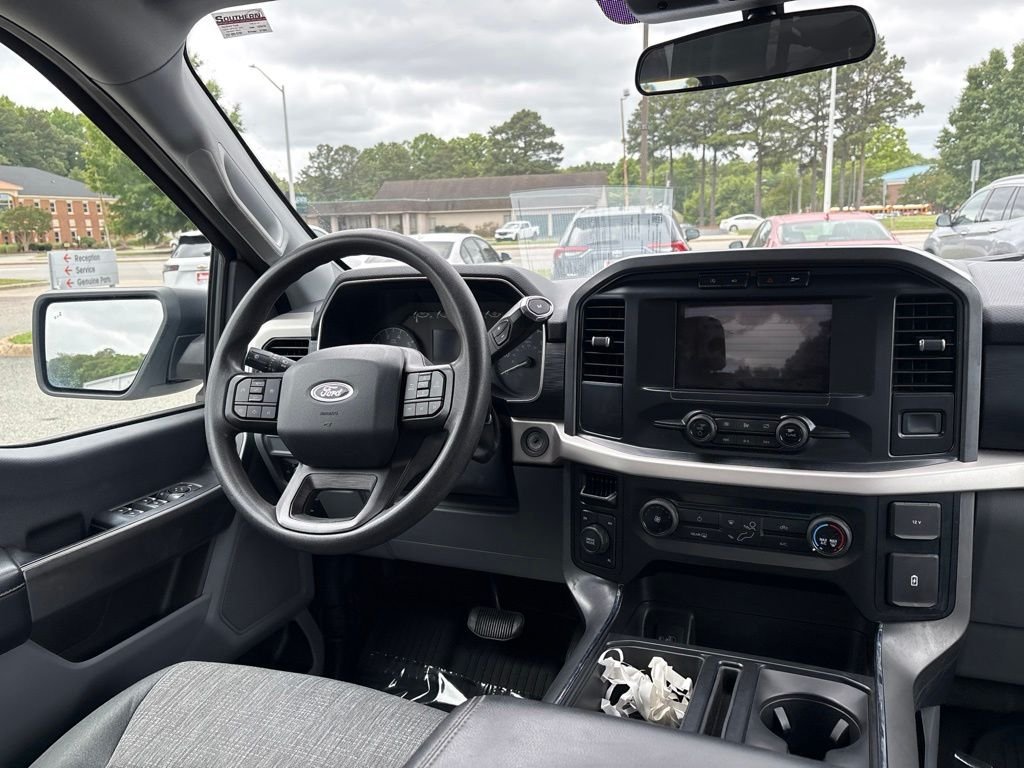 Used 2021 White Ford XLT image 9