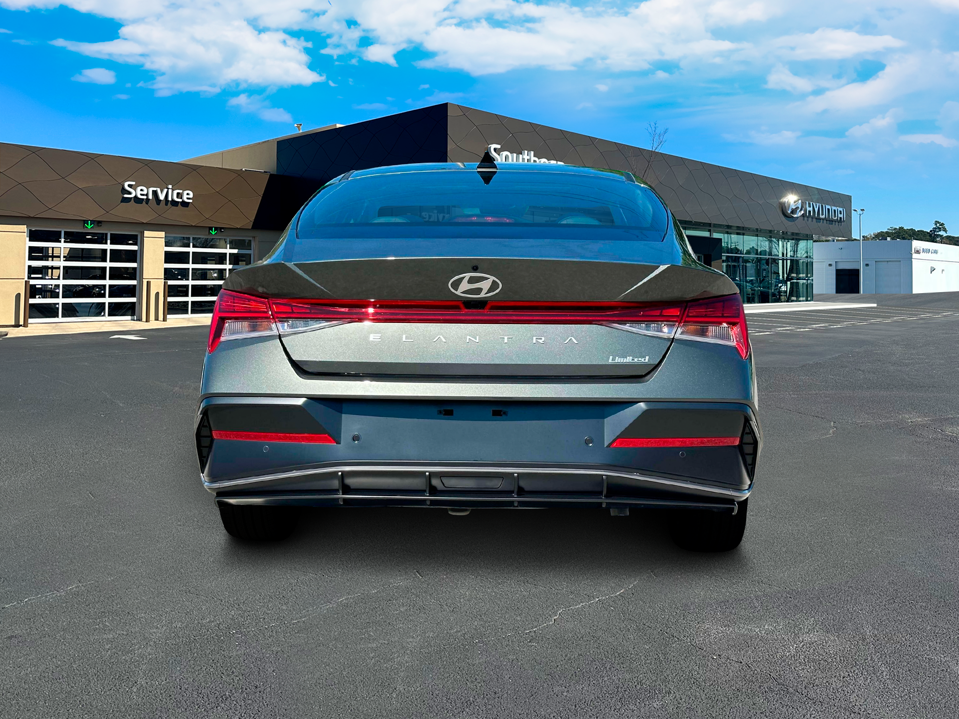 2025 Hyundai Elantra Limited - Photo 6