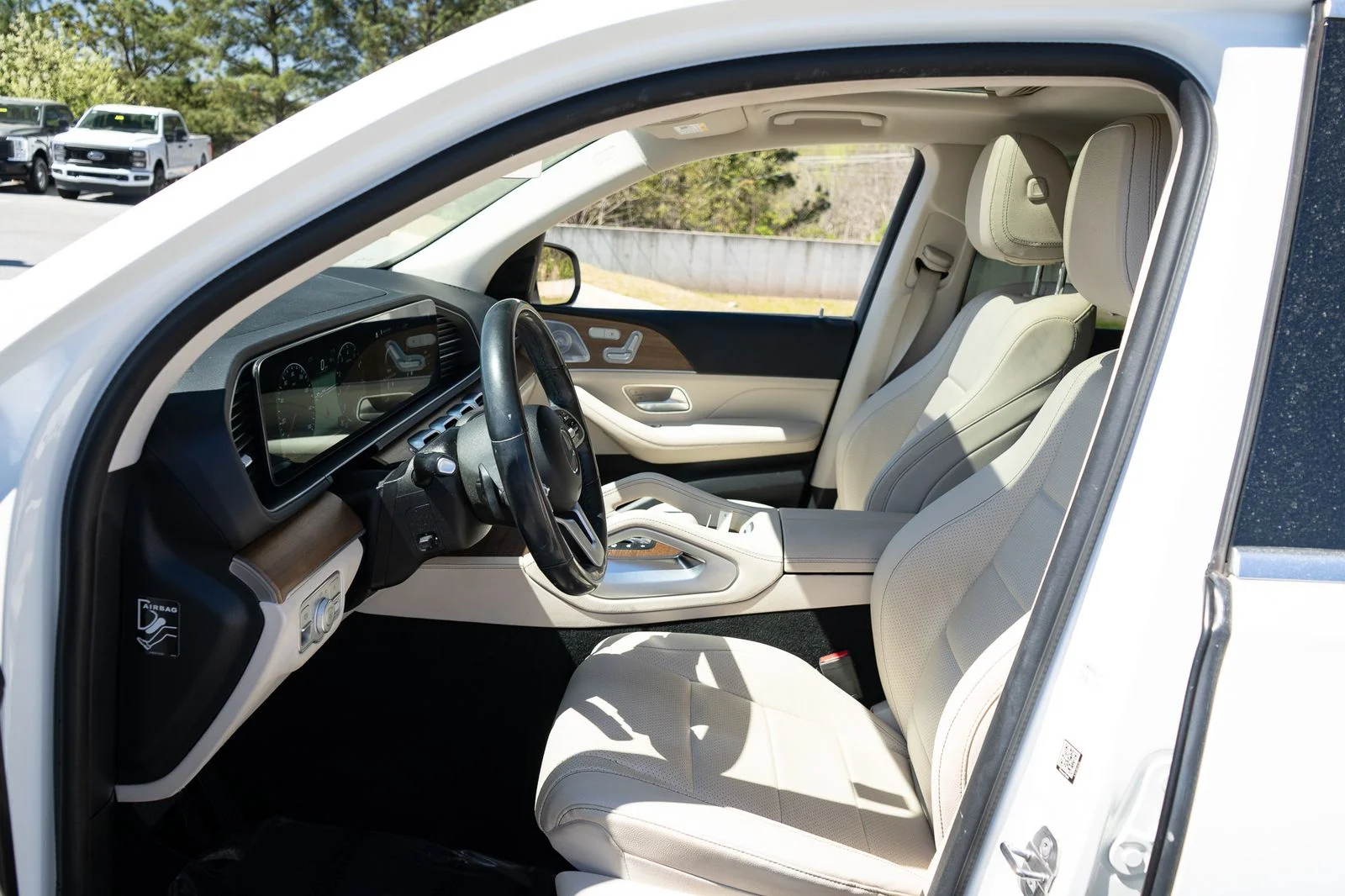 Used 2021 White Mercedes-Benz GLE 350 image 14