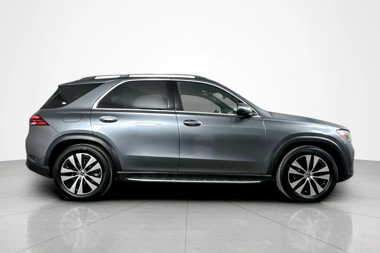 Used 2024 SELENITE GRAY Mercedes-Benz GLE 350 4MATIC® SUV image 6