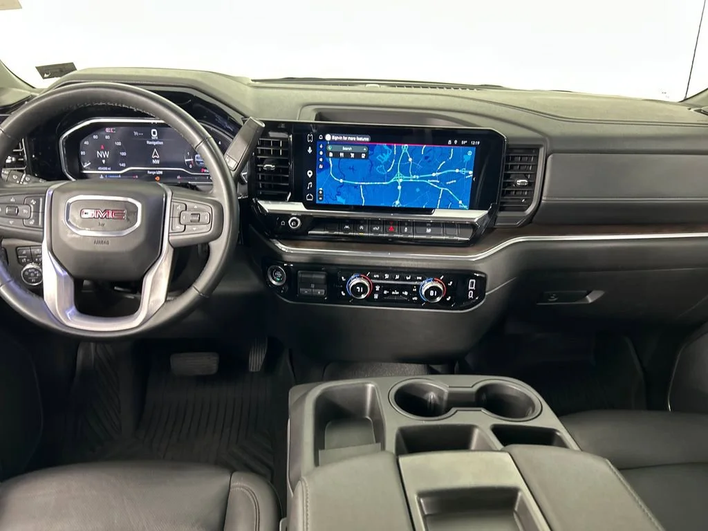 Used 2025 Summit White GMC SLT image 19