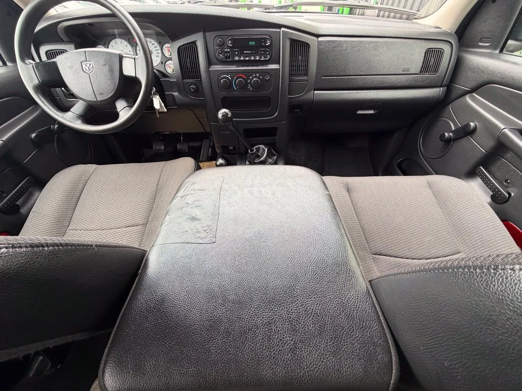 Used 2004 Silver Dodge ST image 12